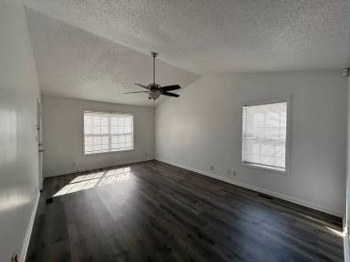 Main picture of 308 Pioneer Dr