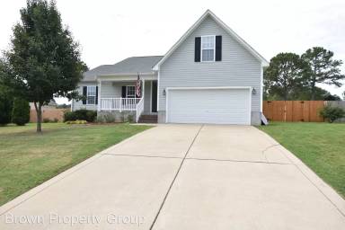 Main picture of 300 Copper Creek Dr