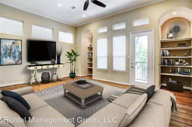 Main picture of 5831 Katy St