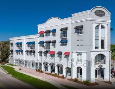 Main picture of 300 State St E