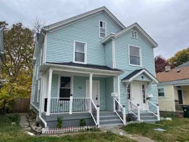 Main picture of 723 Ross Ave