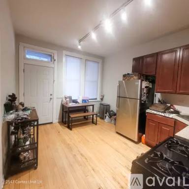Main picture of 2547 W Cortez St