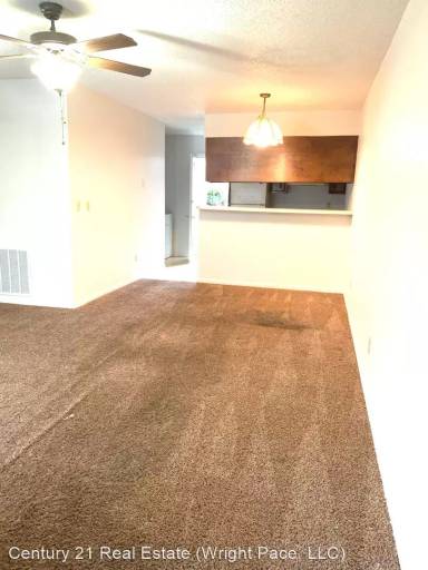 Main picture of 713 W Strawn Ave