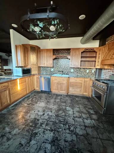 Main picture of 604 N 3rd St