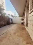 Main picture of 831 University Ave