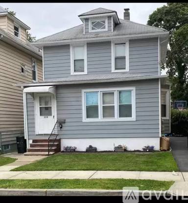 Main picture of 318 Burgess Pl
