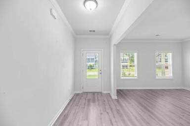 Main picture of 279 Torslanda Ln