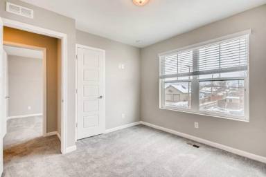 Main picture of 6501 Irving St