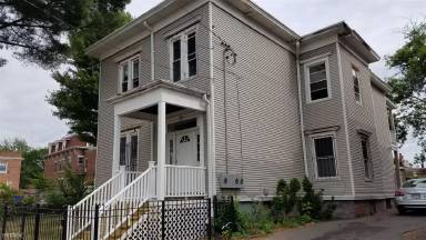 Main picture of 15 Ward St