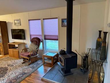 Main picture of 8747 Green Rd