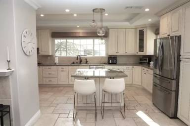 Main picture of 10883 Deliban St