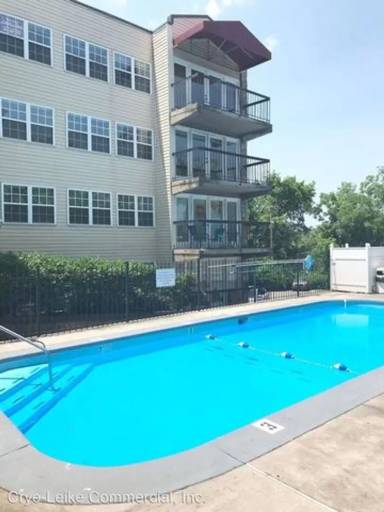 Main picture of 2749 Sullins St