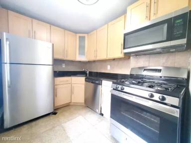 Main picture of 39 Duncan Ave