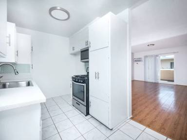 Main picture of 1863 10th St