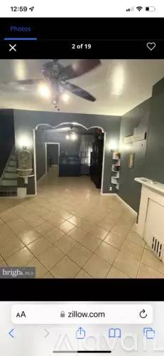 Main picture of 906 W Somerset St