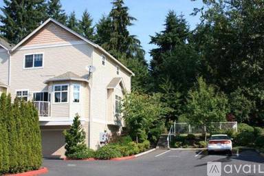 Main picture of 827 233rd Ave NE