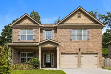 Main picture of 128 Cleburne Pl