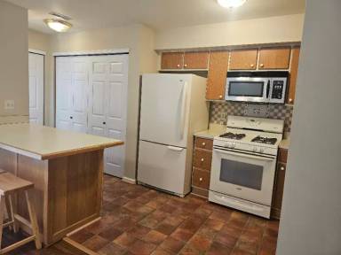 Main picture of 8 Mews Ct