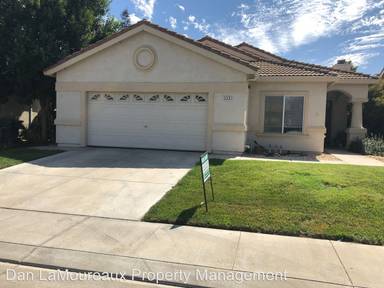 Main picture of 329 Pinnacles Dr