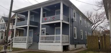 Main picture of 137 W 66th St