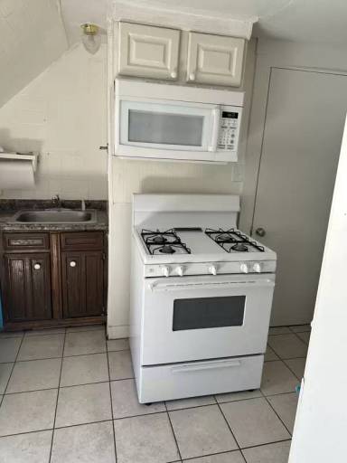 Main picture of 77 Lenox Ave