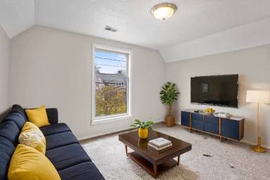 Main picture of 741 7th St NW