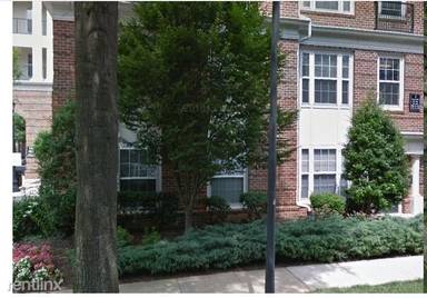 Main picture of Colonnade At Kentlands