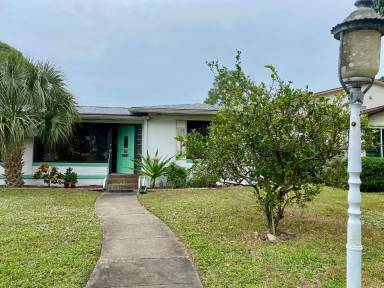 Main picture of 251 Mateo Way NE
