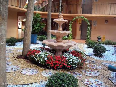 Main picture of Horizons West Condo