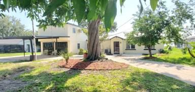 Main picture of 912 Lake Jessie Dr