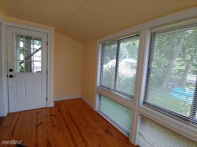 Main picture of 21 Abbott Ave