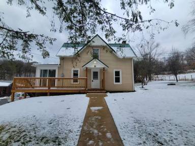 Main picture of 32 Masden Hollow Rd