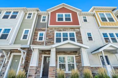 Main picture of Edgewater at Geneva