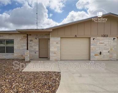 Main picture of 1003 Laurel Dr