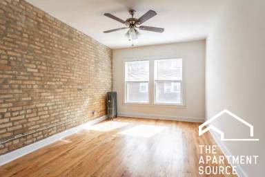 Main picture of 4738 N Whipple St