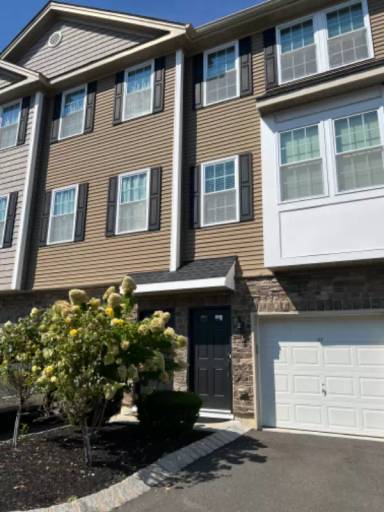 Main picture of 99 Steiner Ave