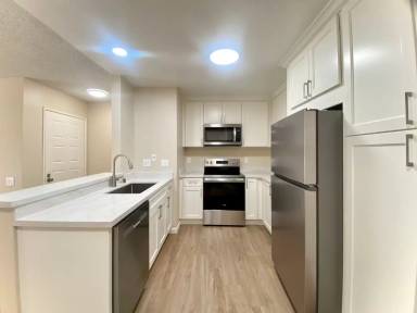 Main picture of 254 Hackamore Cmn