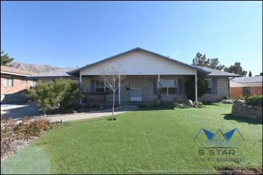 Main picture of 220 Stratus Rd