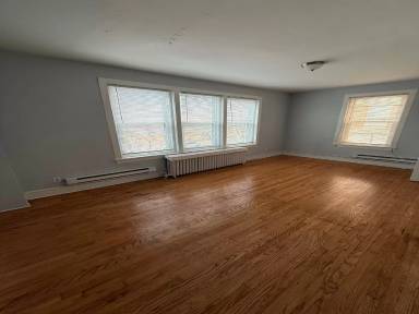 Main picture of 307 West 18th Street - 2