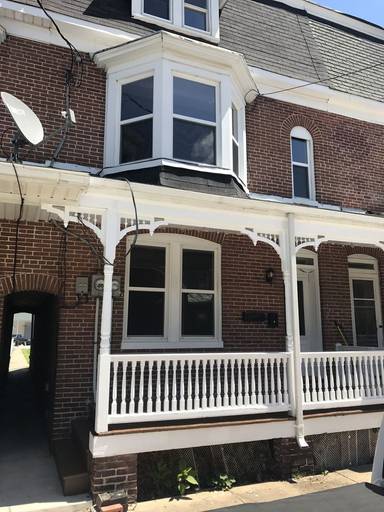 Main picture of 153 S East St