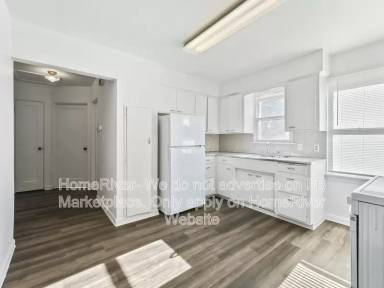 Main picture of 5616 N Post St