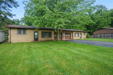 Main picture of 11558 Portage Rd