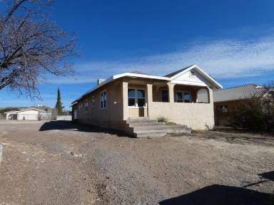 Main picture of 612 Taylor St