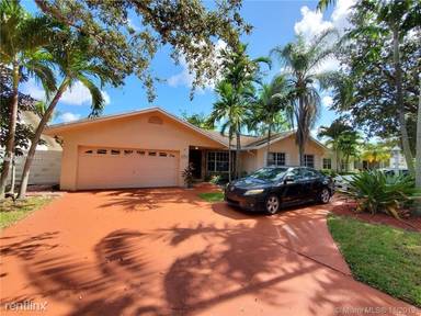 Main picture of 14475 SW 139th Ct