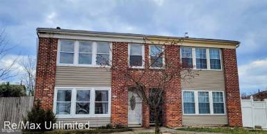 Main picture of 5 Ptolemy Ct