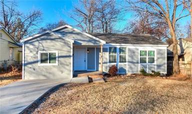 Main picture of 2441 NW 42nd St