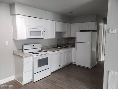 Main picture of 351 San Antonio Blvd