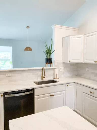 Main picture of 592 Hoffeckers Mill Dr