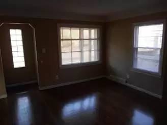 Main picture of 19482 Pierson St