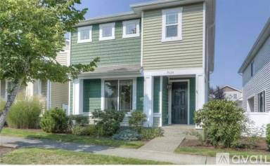 Main picture of 7709 Rushmore Ave NE